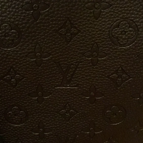 NWT designer inspired faux black leather with faux fur pet carrier. - Picture 10 of 10